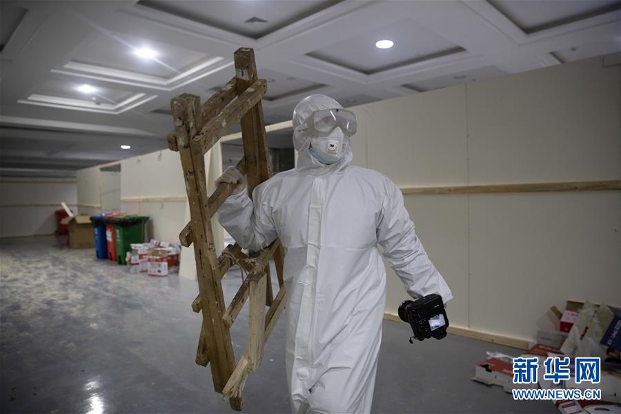 （一線抗疫群英譜&middot;特稿&middot;圖文互動）（5）不畏艱險，深入一線&mdash;&mdash;&ldquo;武漢保衛戰&rdquo;一線新聞工作者素描