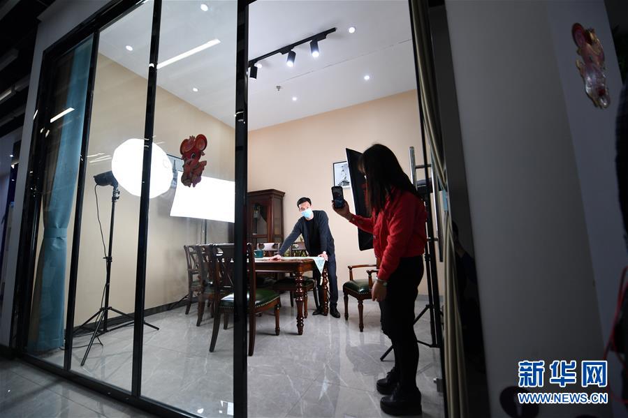 (聚焦復工復產·圖文互動)(7)記者手記:戰“疫”中增長,這些企業做對了什么?