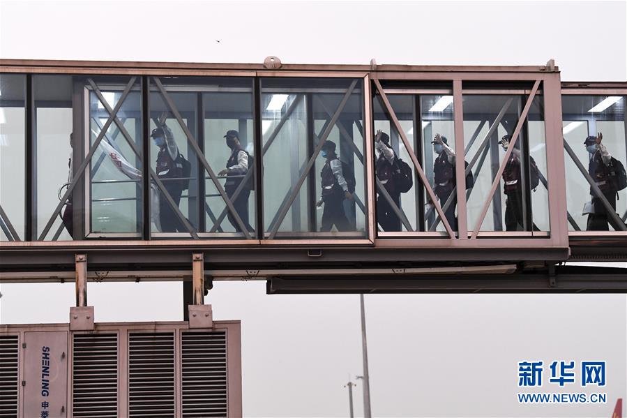 (聚焦疫情防控)(2)中國向柬埔寨派遣抗疫醫療專家組