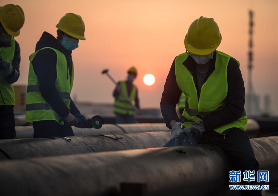 （新華全媒頭條&middot;圖文互動）（6）致敬&ldquo;沉默的英雄&rdquo;&mdash;&mdash;記武漢火神山雷神山醫院的建設者