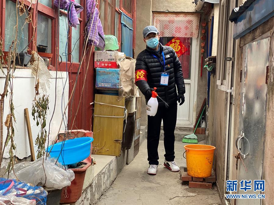 （在習近平新時代中國特色社會主義思想指引下&mdash;&mdash;新時代新作為新篇章&middot;習近平總書記關切事&middot;圖文互動）（2）千方百計扎牢疫情防控網