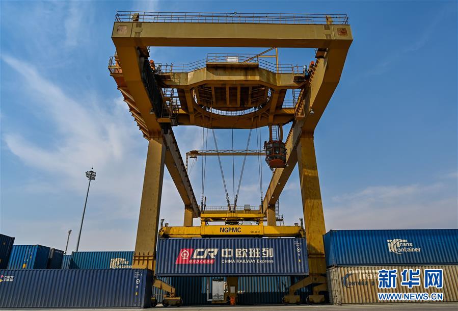 （新華全媒頭條&middot;圖文互動）（14）邊城戰&ldquo;疫&rdquo;&mdash;&mdash;綏芬河、滿洲里境外輸入疫情防控紀實