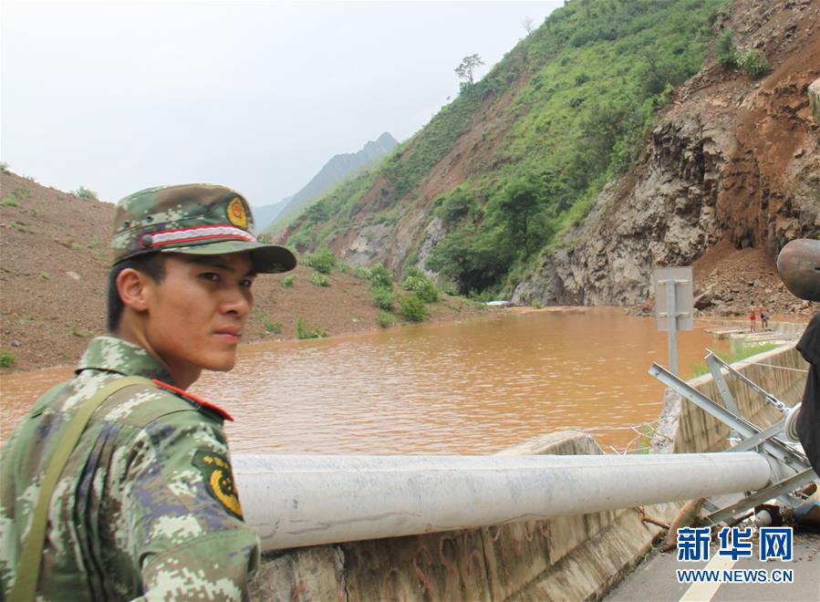 （為了民族復(fù)興&middot;英雄烈士譜&middot;圖文互動(dòng)）謝樵：為救援泅渡堰塞湖，犧牲時(shí)只有24歲