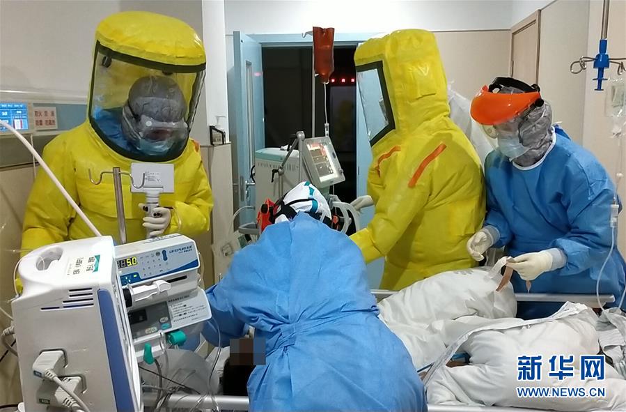 （聚焦疫情防控&middot;圖文互動）（3）團(tuán)結(jié)起來！我們?nèi)f眾一心！&mdash;&mdash;中國抗疫人民力量的生動實(shí)踐