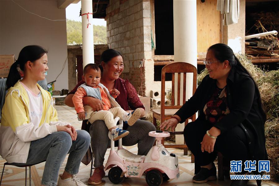 （代表委員履職&middot;圖文互動(dòng)）（2）為百姓健康奔走&mdash;&mdash;全國(guó)人大代表胡阿羅履職記