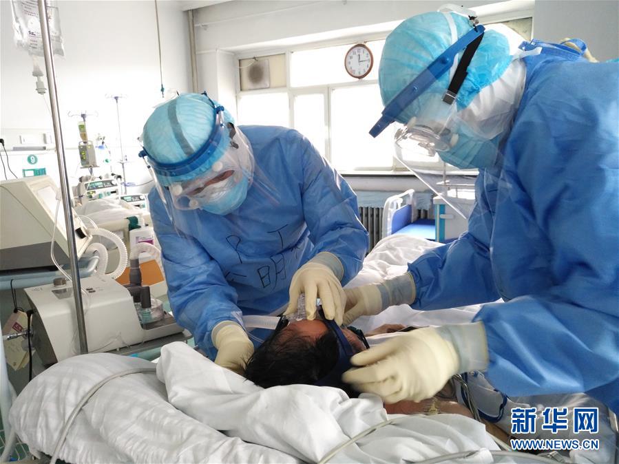 （在習(xí)近平新時(shí)代中國特色社會(huì)主義思想指引下&mdash;&mdash;新時(shí)代新作為新篇章&middot;習(xí)近平總書記關(guān)切事&middot;圖文互動(dòng)）祛疫未竟 征衣不解&mdash;&mdash;綏芬河小城的抗疫故事