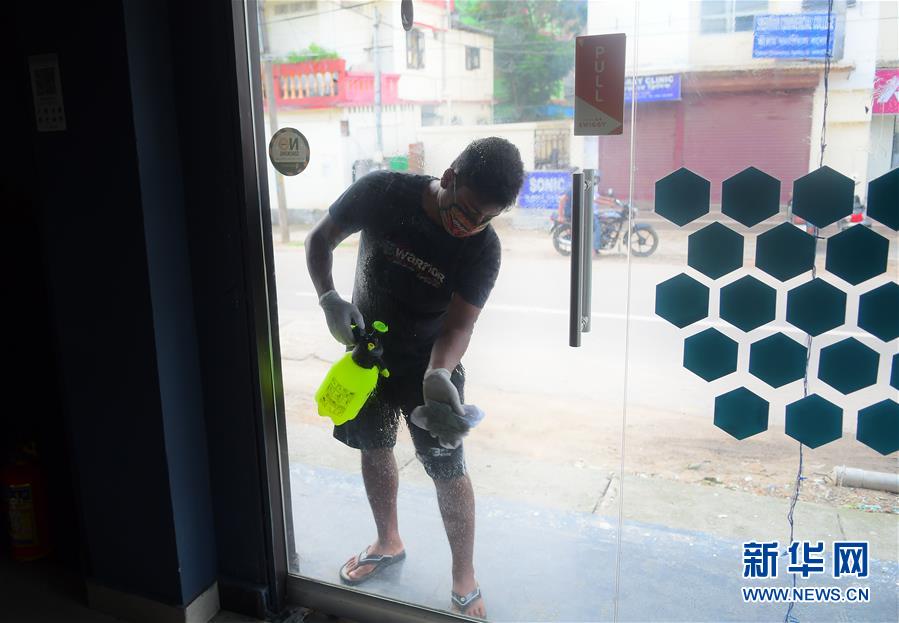 （國際疫情&middot;XHDW）（1）印度新冠確診病例超25萬 開始分階段放松管控