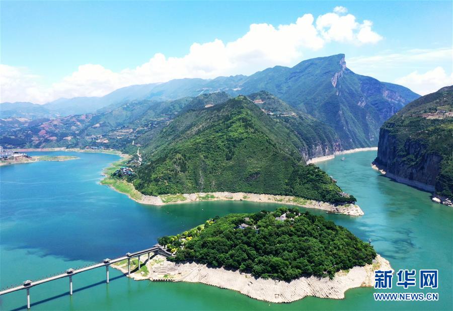 （新華全媒頭條&middot;圖文互動）（13）待到滿山紅葉時&mdash;&mdash;三峽重慶庫區踐行新發展理念面面觀