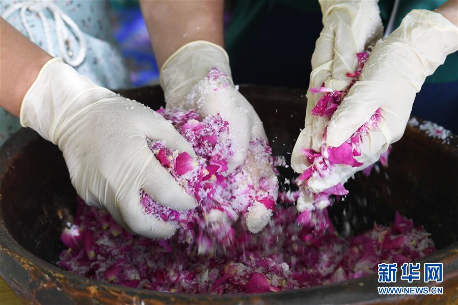 （決戰決勝脫貧攻堅&middot;聚焦三區三州&middot;圖文互動）（4）號角聲里看于田&mdash;&mdash;來自庫爾班大叔故鄉的脫貧報告