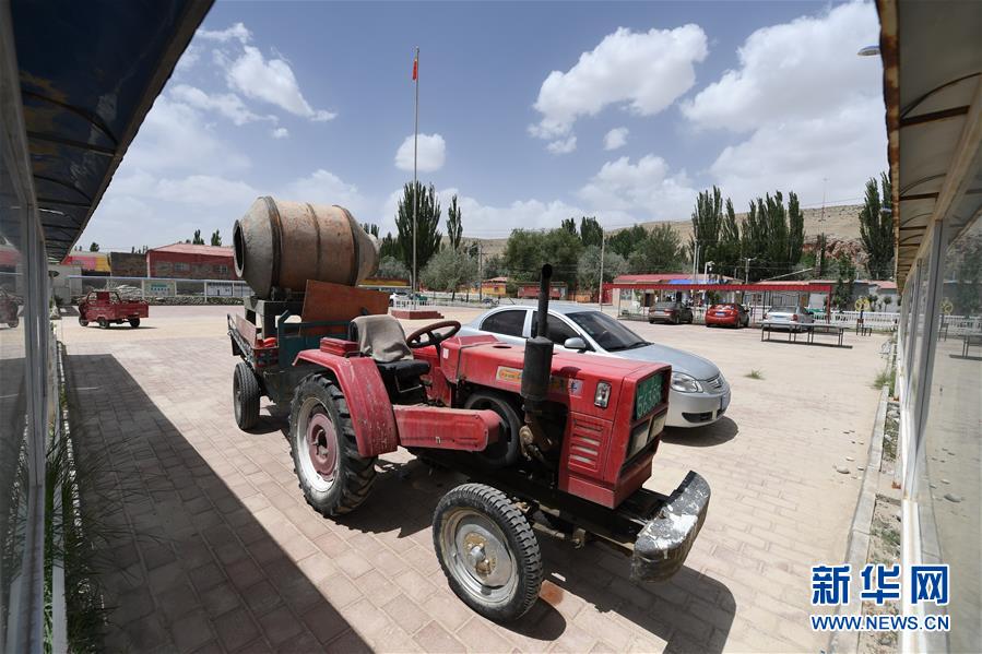 （決戰決勝脫貧攻堅&middot;聚焦三區三州&middot;圖文互動）（4）昆侖山村建起停車場