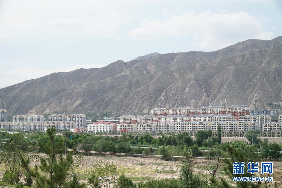 (決戰決勝脫貧攻堅·圖文互動)(1)李三姐有了“美”差事