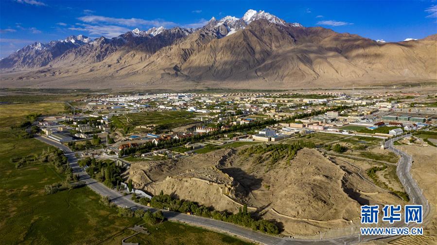 （新華全媒頭條&middot;圖文互動(dòng)）（2）飛吧，&ldquo;帕米爾雄鷹&rdquo;！