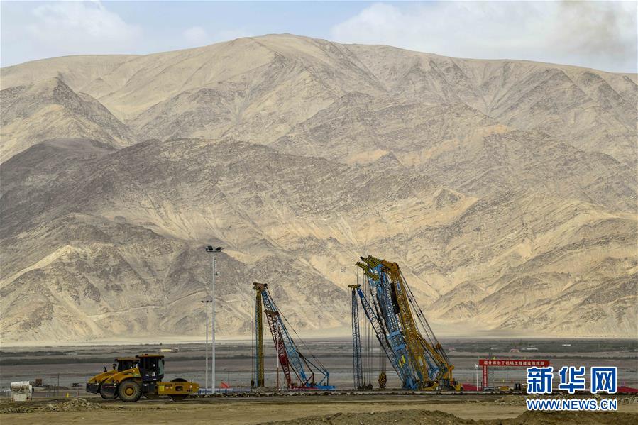 （新華全媒頭條&middot;圖文互動(dòng)）（4）飛吧，&ldquo;帕米爾雄鷹&rdquo;！