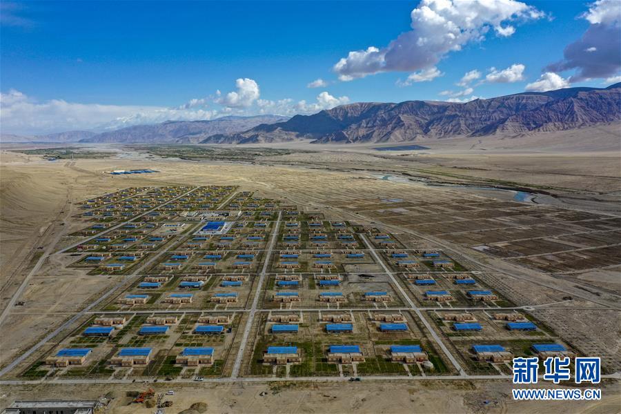 （新華全媒頭條&middot;圖文互動(dòng)）（8）飛吧，&ldquo;帕米爾雄鷹&rdquo;！