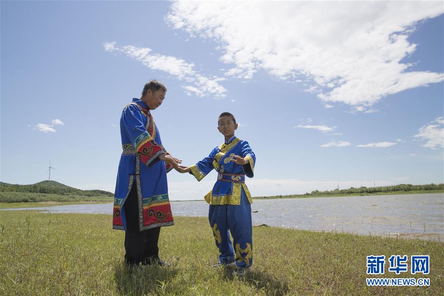 （新華全媒頭條&middot;走向我們的小康生活&middot;圖文互動）（7）迎著東升的紅日&mdash;&mdash;走向小康之路的赫哲族