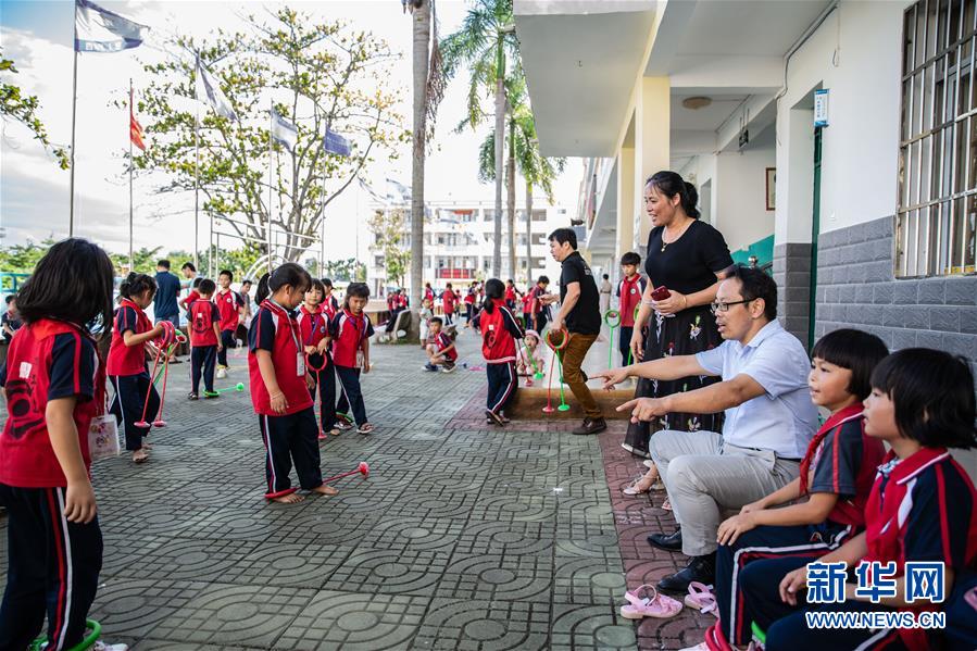 （走向我們的小康生活&middot;圖文互動）（1）從&ldquo;民生之盼&rdquo;到&ldquo;民生之變&rdquo;&mdash;&mdash;海南瞄準&ldquo;痛點&rdquo;發力建設幸福家園