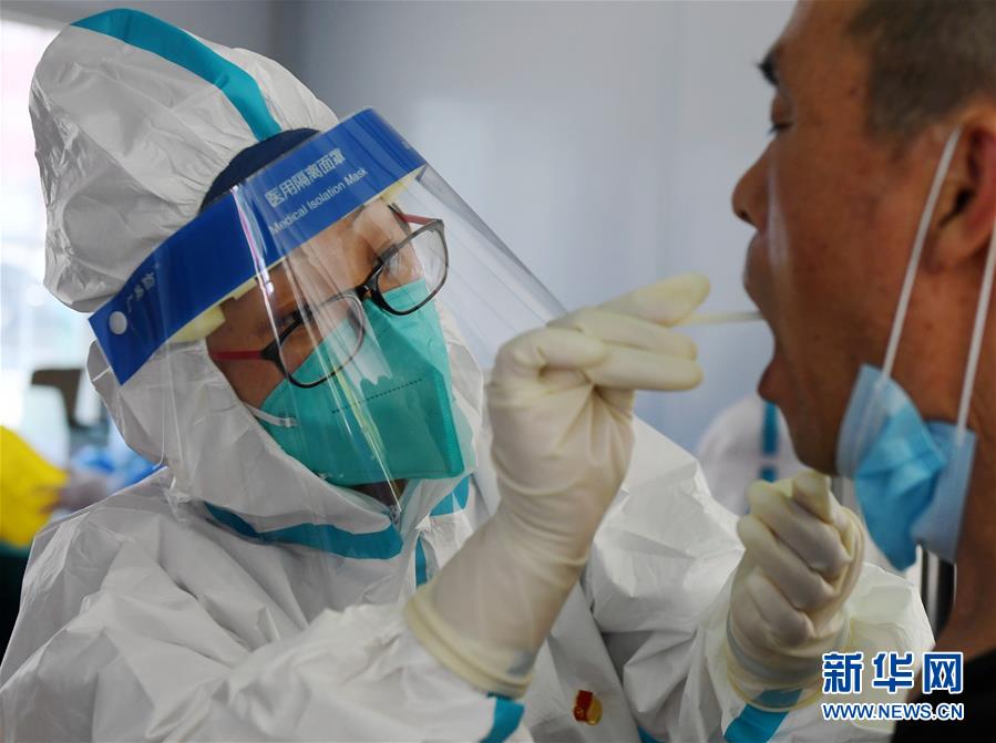 （新華全媒頭條&middot;圖文互動(dòng)）（7）首都再戰(zhàn)&ldquo;疫&rdquo;，難忘40天&mdash;&mdash;寫在北京應(yīng)急響應(yīng)級(jí)別降級(jí)之際 