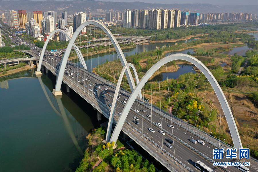 （走向我們的小康生活&middot;圖文互動）（6）一年一個樣&mdash;&mdash;再現&ldquo;錦繡太原城&rdquo;的逐夢之旅