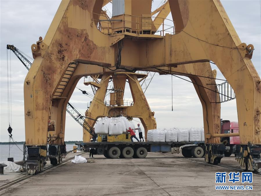 (圖文互動)(2)防疫不松 貿易暢通——中國“東極”撫遠海關一線見聞