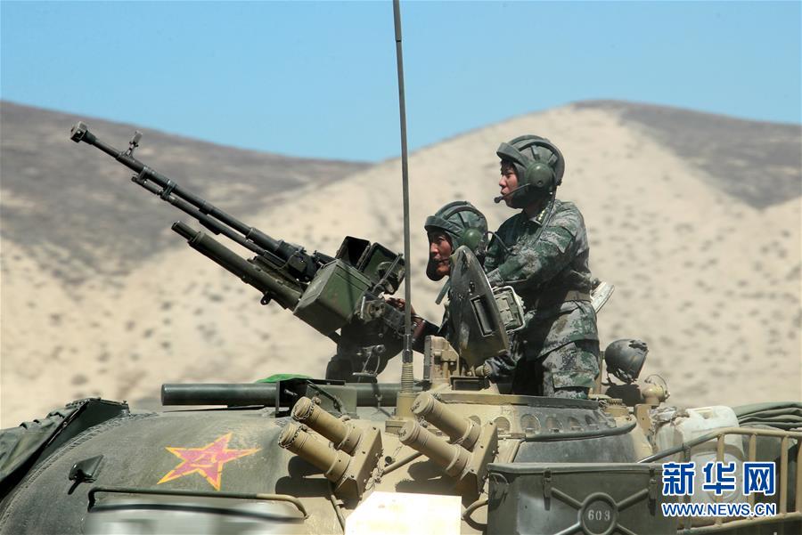 (圖文互動(dòng))(2)邊疆軍營(yíng)“花木蘭”——記“最美新時(shí)代革命軍人”馬和帕麗