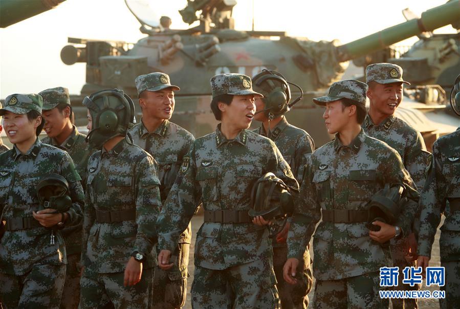 (圖文互動(dòng))(5)邊疆軍營(yíng)“花木蘭”——記“最美新時(shí)代革命軍人”馬和帕麗