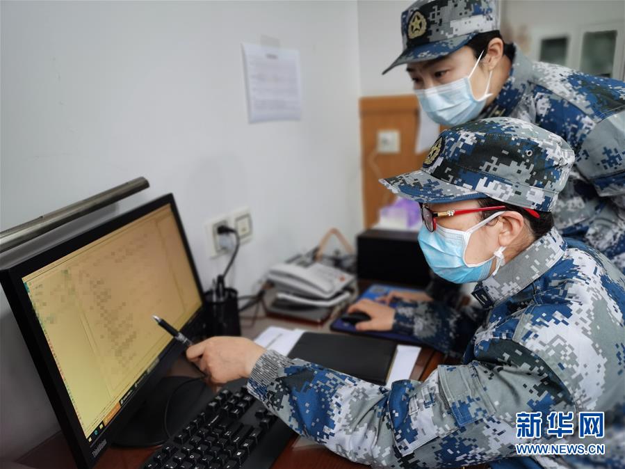 （圖文互動）（8）&ldquo;白衣戰士&rdquo;在沖鋒&mdash;&mdash;記&ldquo;最美新時代革命軍人&rdquo;仲月霞