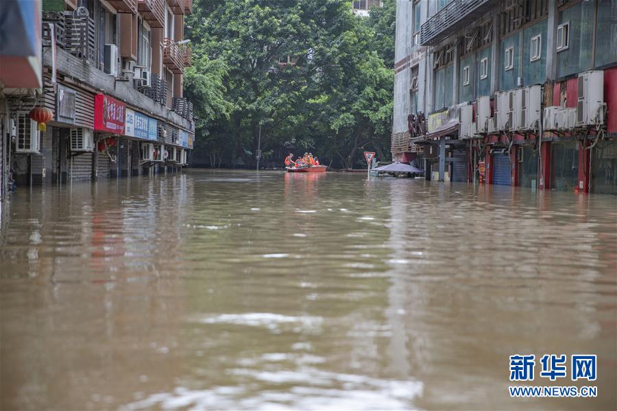 （防汛抗洪&middot;圖文互動(dòng)）（5）筑起防大汛的堅(jiān)強(qiáng)防線&mdash;&mdash;重慶防御長江、嘉陵江過境洪峰現(xiàn)場記錄