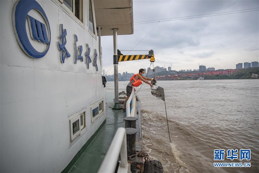 （防汛抗洪&middot;圖文互動(dòng)）（6）筑起防大汛的堅(jiān)強(qiáng)防線&mdash;&mdash;重慶防御長江、嘉陵江過境洪峰現(xiàn)場記錄