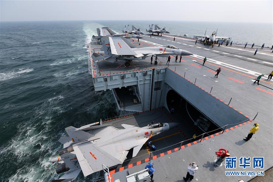 （在習(xí)近平強(qiáng)軍思想指引下&middot;我們?cè)趹?zhàn)位報(bào)告&middot;圖文互動(dòng)）（6）奮飛在新時(shí)代的海天&mdash;&mdash;海軍某艦載航空兵部隊(duì)備戰(zhàn)打仗記事