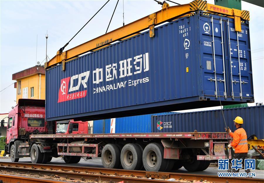 （特區40年?圖文互動）（1）廈庇五洲客 門納萬頃濤&mdash;&mdash;廈門經濟特區40年發展紀實