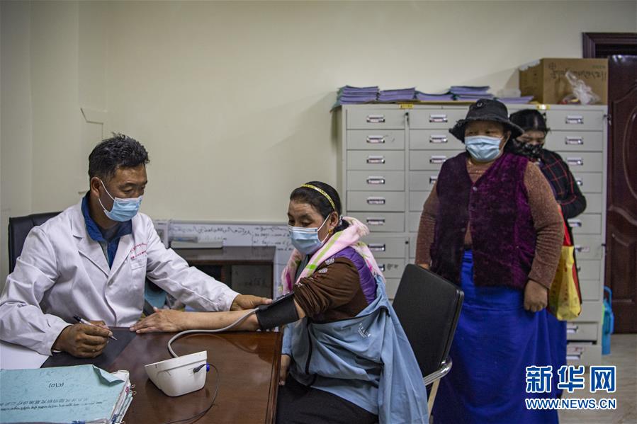 （新華全媒頭條&middot;走向我們的小康生活&middot;圖文互動）（6）扎西德勒，我們的新家園&mdash;&mdash;西藏易地扶貧搬遷搬出幸福美好新生活