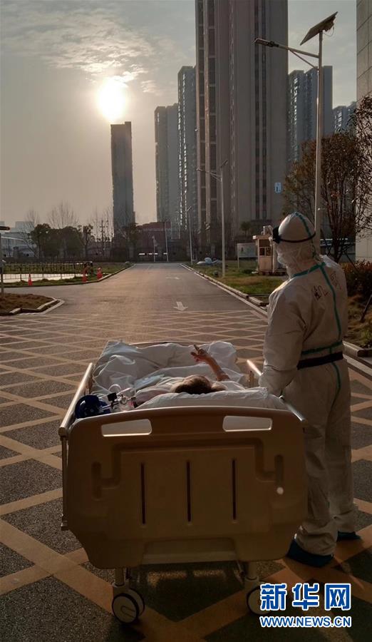 （新華全媒頭條&middot;圖文互動(dòng)）（3）奮斗結(jié)碩果，再寫新篇章&mdash;&mdash;寫在共和國(guó)71周年華誕之際