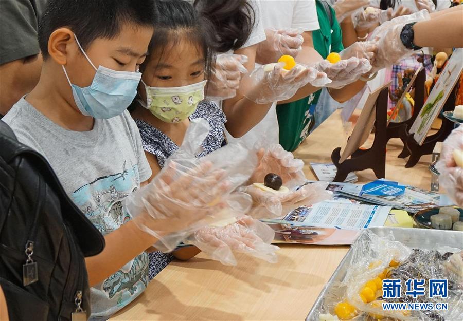 （新華全媒頭條&middot;圖文互動）（9）流動中國折射復(fù)蘇新氣象&mdash;&mdash;透視&ldquo;十一&rdquo;黃金周