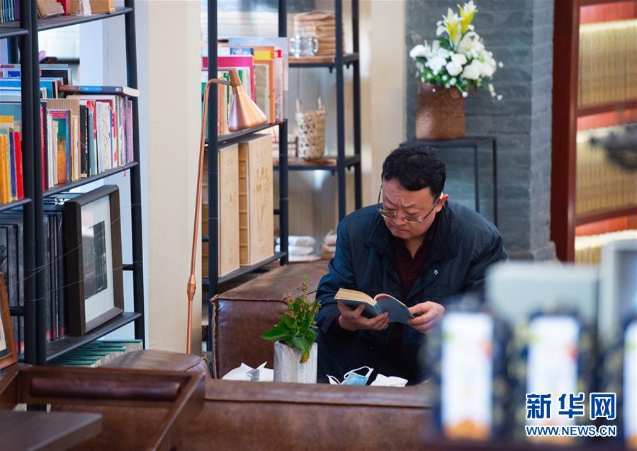 （新華全媒頭條&middot;圖文互動）（2）我們都是讀者&mdash;&mdash;促進全民閱讀 構建書香社會 