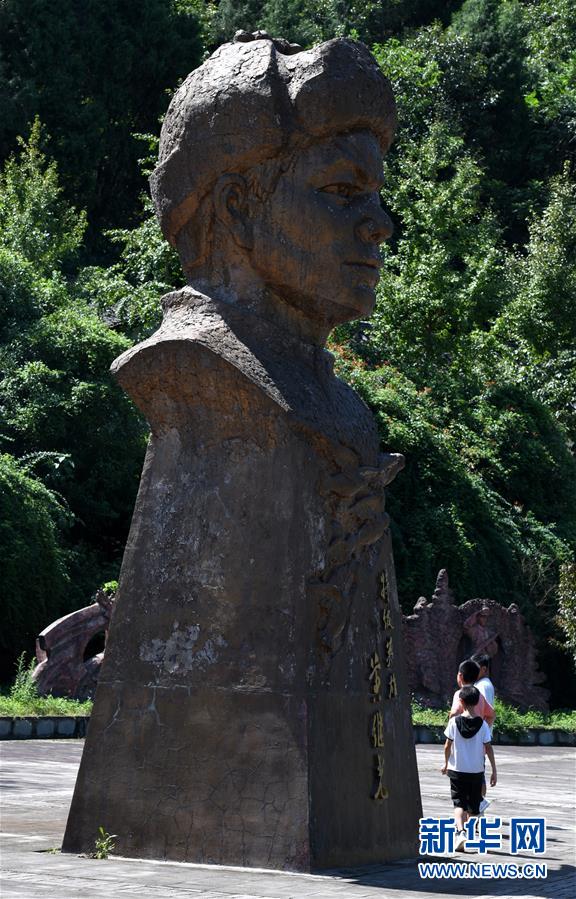 （決戰決勝脫貧攻堅&middot;圖文互動）（2）&ldquo;堵槍眼&rdquo;的脫貧戰怎么打？&mdash;&mdash;繼光村見聞