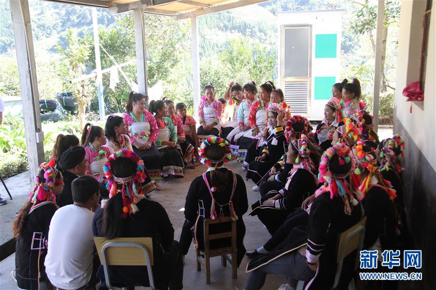 （五中全會精神在基層&middot;圖文互動）（5）天津、福建、廣東、云南等地創新形式讓黨的十九屆五中全會精神&ldquo;飛入尋常百姓家&rdquo;