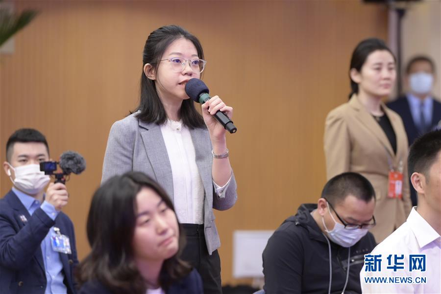 （兩會(huì)&middot;XHDW）（10）接受采訪(fǎng)