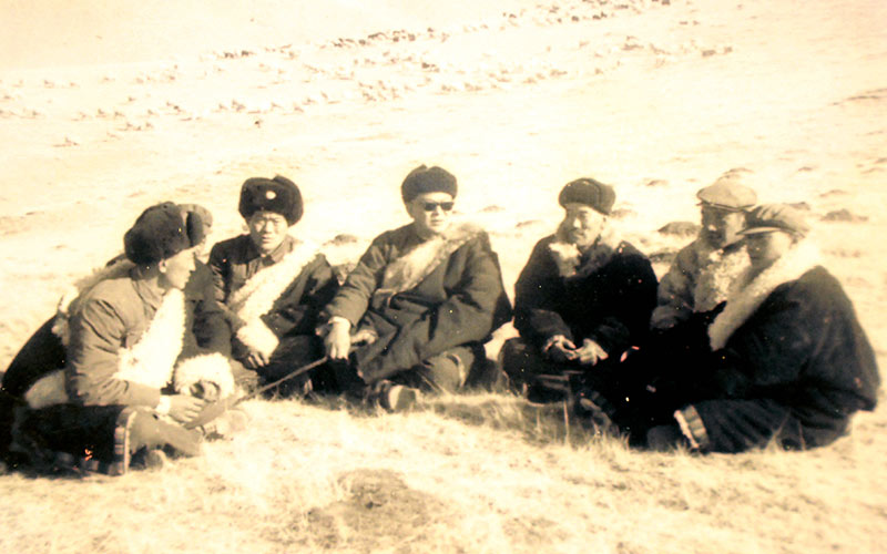 個人干凈，一生不褪的底色&mdash;&mdash;四論向尕布龍同志學習