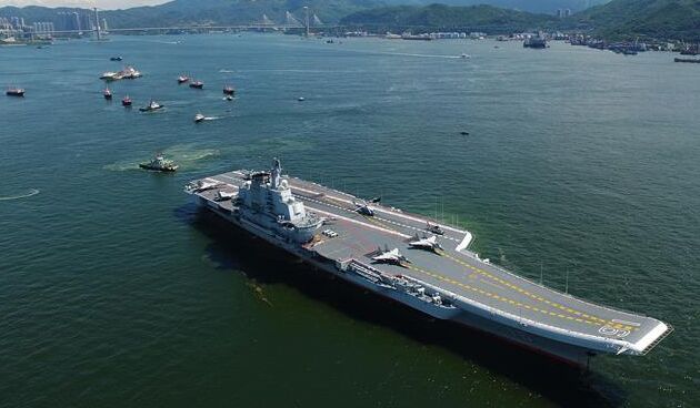 獨家航拍！遼寧艦駛離香港