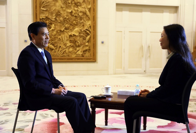 繼續(xù)支持有實力、有信譽(yù)的民營企業(yè)走出去