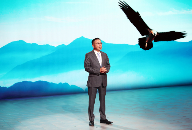 一定要在技術創新能力上力求突破，我們才會在全球的產業鏈中占據更高的地位