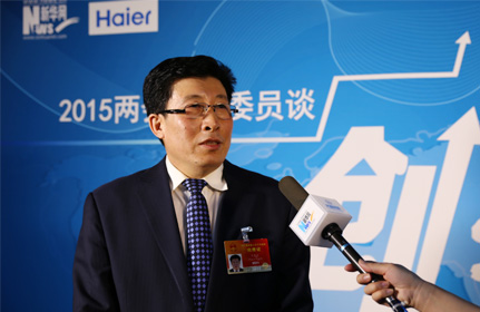 &ldquo;面對(duì)這種新型的、農(nóng)業(yè)轉(zhuǎn)型的項(xiàng)目，政府各級(jí)部門也都在研究怎么落實(shí)，還有很多細(xì)節(jié)上的問(wèn)題。&rdquo;