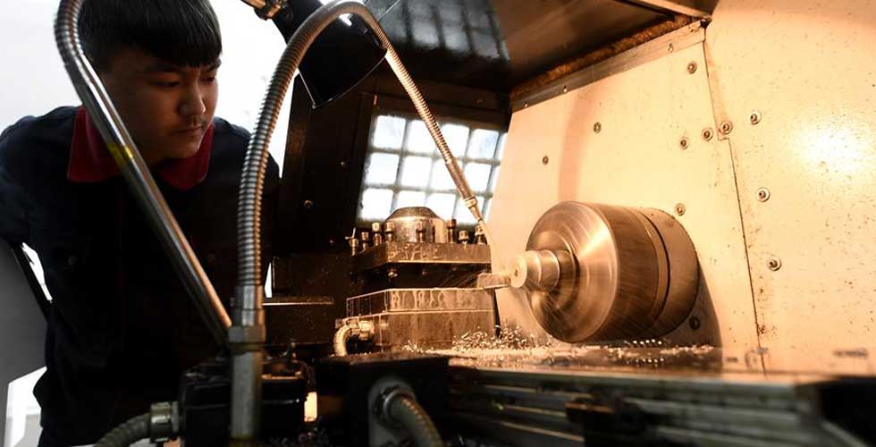 職業(yè)教育為學生注入&ldquo;工匠精神&rdquo;(組圖)