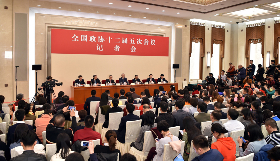 回放：政協(xié)委員談促進(jìn)經(jīng)濟平穩(wěn)健康發(fā)展