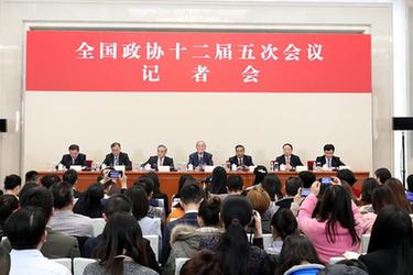 5位委員談促進(jìn)經(jīng)濟平穩(wěn)健康發(fā)展