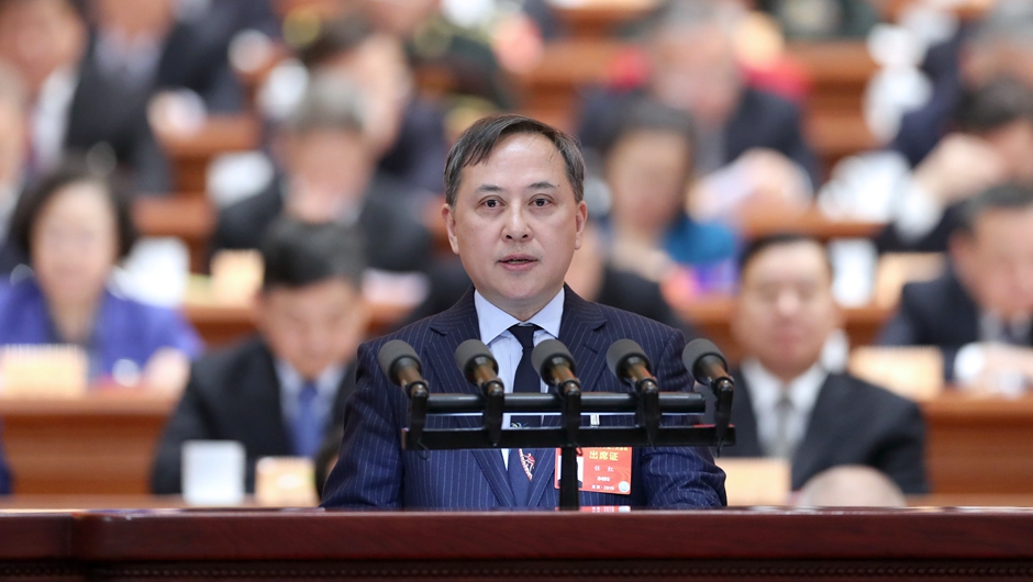 重慶醫(yī)科大學(xué)附屬第二醫(yī)院院長(zhǎng)，重慶黨外知識(shí)分子聯(lián)誼會(huì)副會(huì)長(zhǎng) 任紅