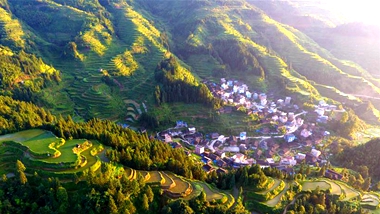 生態中國&middot;多情苗山醉壯鄉