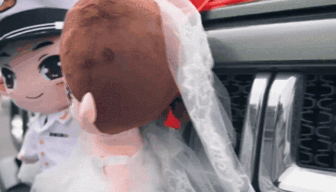 乘風破浪來娶你！海軍某部30對新人舉行集體婚禮