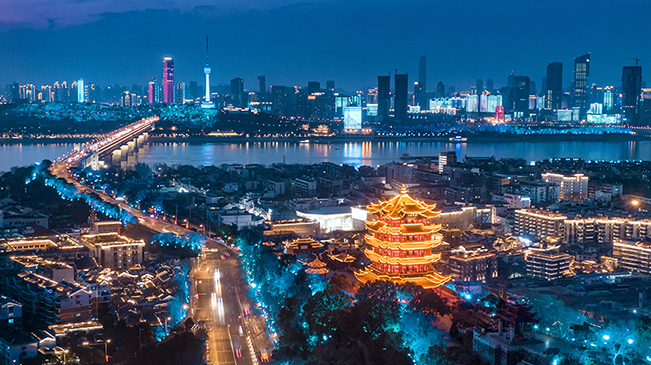 嗨，我是武漢，我是追夢(mèng)人！