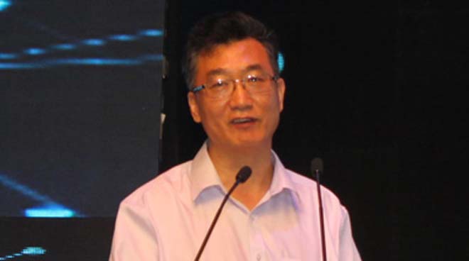 霍學文：互聯網金融監管與投資者教育需并重